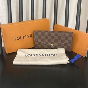 Authentic Louis Vuitton Damier Ebene Sarah Wallet